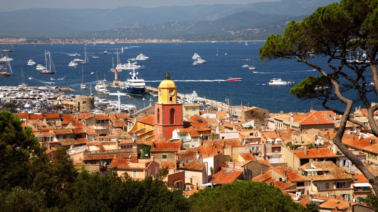 Carloforte and Saint-Tropez