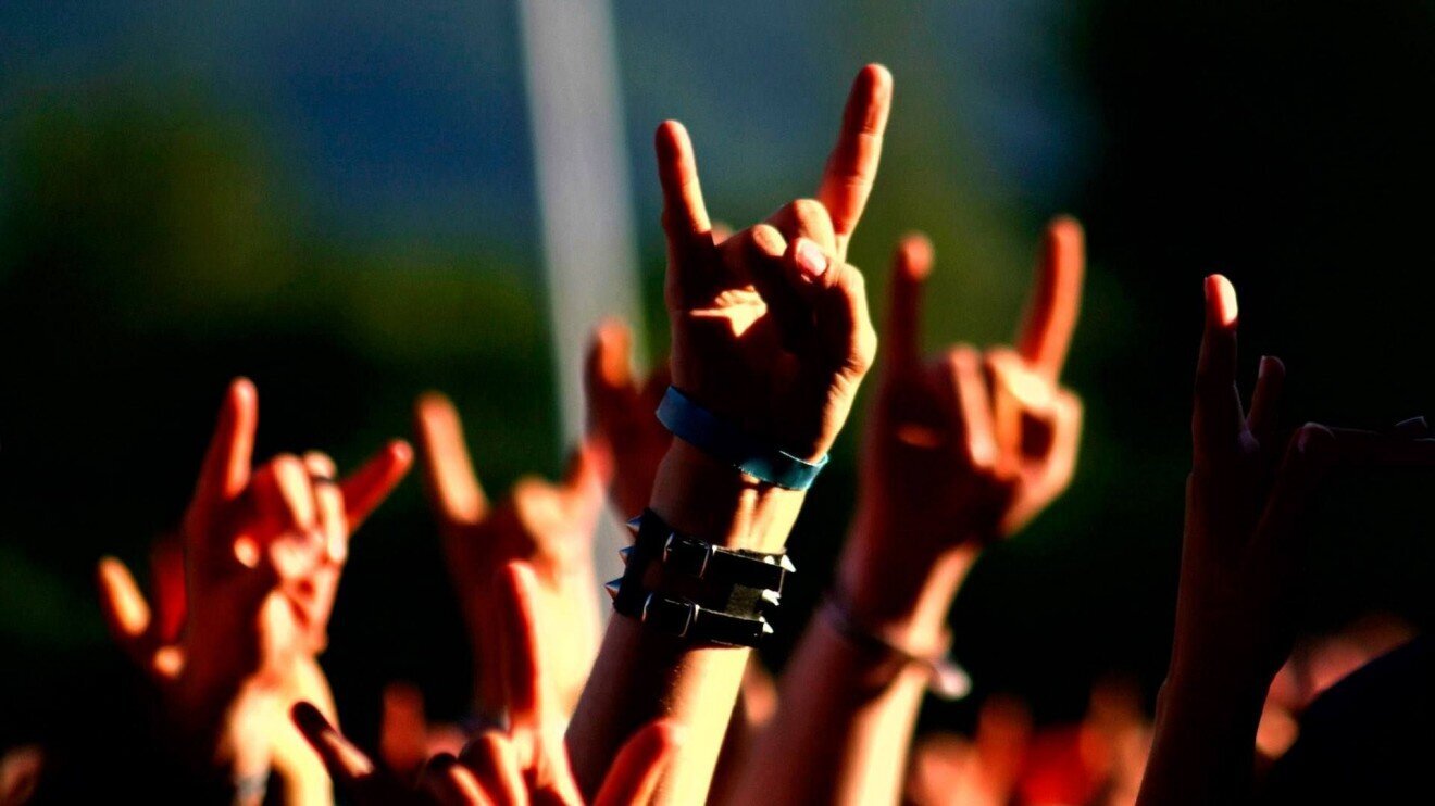 The Sign of the Horns